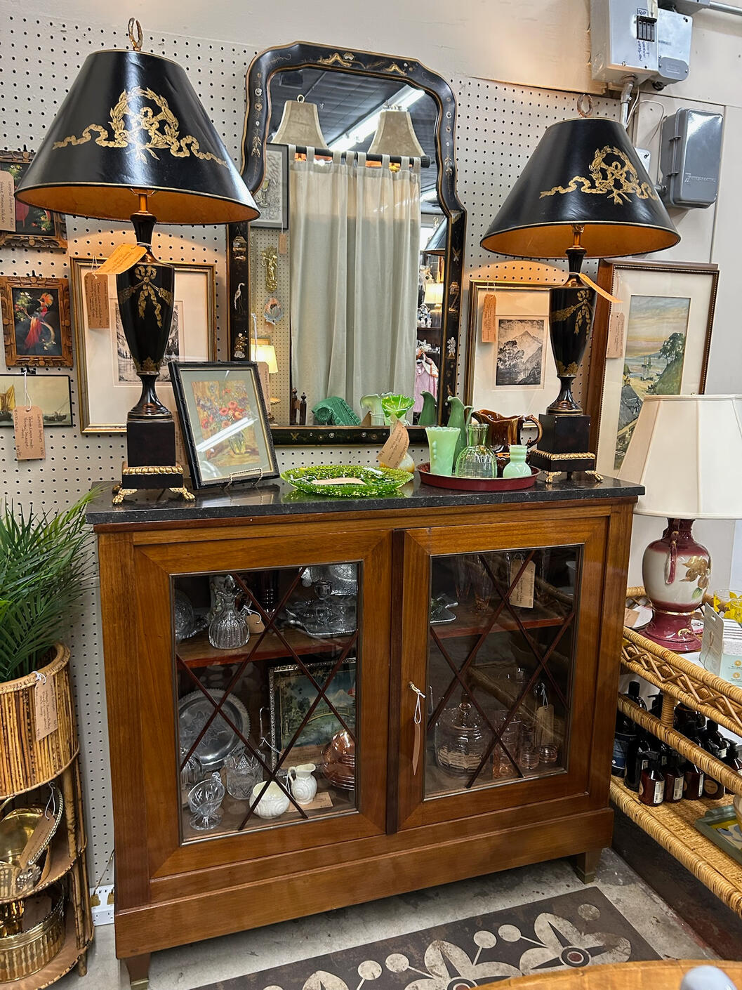 Cabinet Cabinet